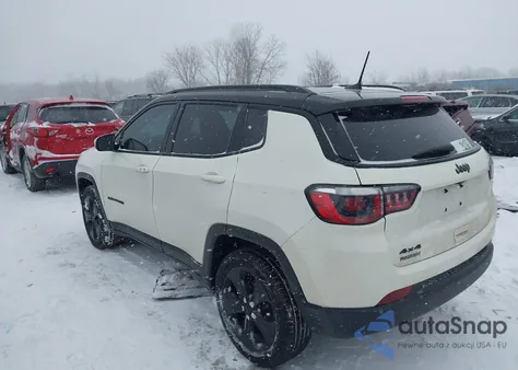 2019 Jeep Compass Altitude 4X4 из США, поврежденный, VIN 3C4NJDBB6KT807122